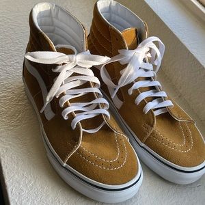 Vans Golden Brown Hi Skate. Men-7.0/Women-9.0; unisex